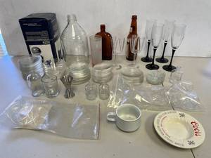 lot 32R image: Diverse Glassware Collection with Vintage and Storage Pieces