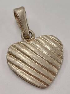 lot 29P image: Elegant Sterling Silver Heart Pendant
