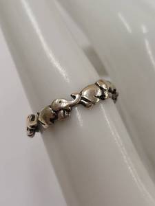 lot 34P image: Sterling Silver Elephant Motif Ring