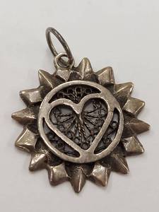 lot 39P image: Vintage Sterling Silver Sun Heart Pendant