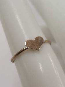 lot 49P image: Sterling Silver Heart Design Minimalist Ring