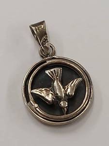 lot 61P image: Elegant Sterling Silver Bird Pendant Charm