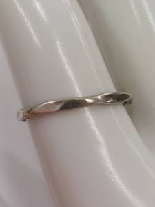 lot 86P image: Sterling Silver Minimalist Twisted Band Ring