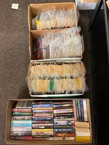 lot 17S image: Vintage Paperback Novel Collection Sci-Fi Fantasy Mystery