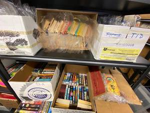 lot 35S image: Large Collection of Sci-Fi Paperback Novels