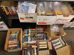lot 43S image: Extensive Collection of Sci-Fi and Thriller Paperback Novels