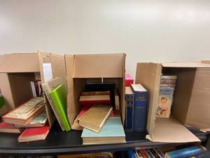 lot 64S image: Vintage Book and Magazine Collection Classic Titles & TV Guides