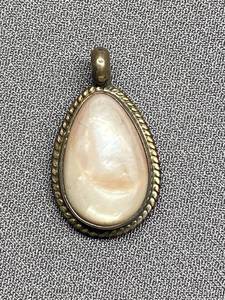 lot 22B image: Vintage Sterling Silver 925 Teardrop Pendant