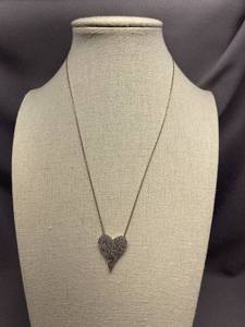 lot 57B image: Sterling Silver 925 Heart Pendant Necklace