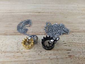 lot 57 image: Brand New King And Queen Crown Ring Necklaces N