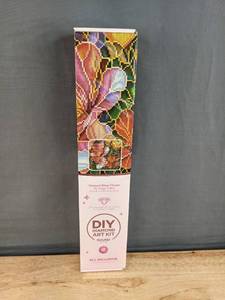 lot 83 image: Brand New DIY Diamond Art Kit - Round Diamonds Stained Glass Flower by Peggy Collins N