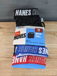 lot 103 image: Brand New Hanes 5 Pair Tagless Boys Boxer Briefs Regular Length Size Medium 8-10 N