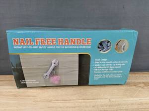 lot 196 image: Brand New Nail-Free ShowerBathroom Handle - 2 Pack N