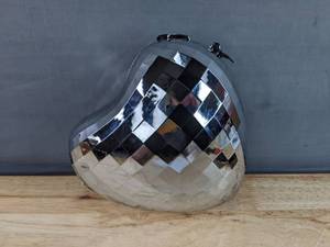 lot 218 image: Brand New Kate Spade New York Heart Shape Purse N
