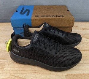 lot 88E image: Brand New Skechers Performance Mens Size 10 Black N
