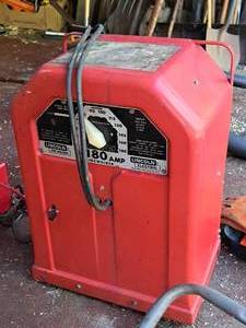 lot 14 image: Lincoln AC 180 Amp Arc Welder (Red) with Welders Gloves and Mask