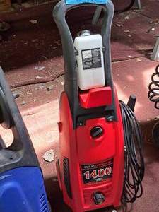 lot 28 image: Clean Force 1600-PSI Pressure Washer CF1400 (RedBlack)
