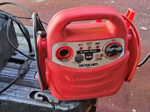 lot 36 image: 600 Peak Amp Starter Pack and Air Compressor  12VDC Output