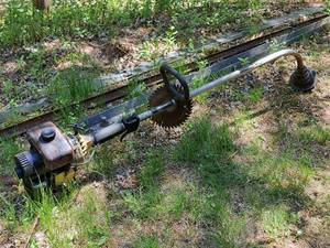 lot 43 image: Ryan IDC Gasoline-Powered Lawn Line Trimmer