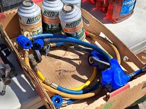 lot 88 image: Lot of (4) Cans of Refrigerant with (2) AC Dispensers