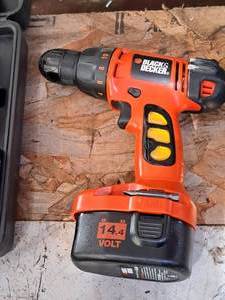 lot 120 image: Black & Decker 10mm 14.4V Drill CD140G with Battery