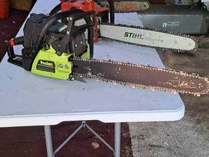 lot 51 image: Poulan 3450 Gasoline-Powered Chainsaw 20 Bar (GreenBlack)