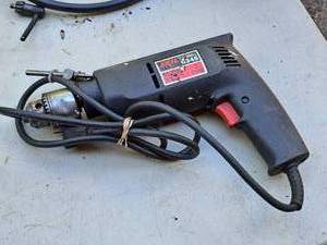 lot 184 image: Skil 12 Drill 6345