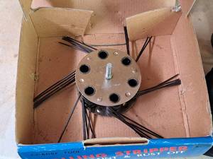 lot 190 image: Rolling Paint Stripper Drill Attachment