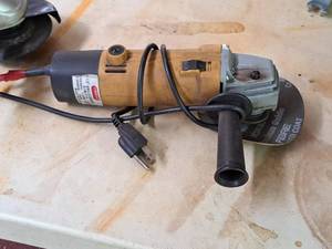 lot 202 image: Black & Decker Professional Angle Grinder 6247
