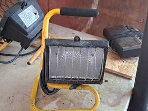 lot 208 image: Shop Work Light