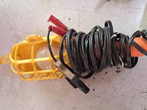lot 216 image: Shop Work Light with Alligator Clips For 12 Volt Battery