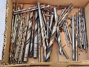 lot 262 image: Lot of (1 Box) Assorted Drill Bits