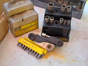 lot 265 image: Lot of  Assorted Nut Driver Bits and Screwdriver Bits