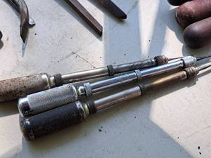 lot 281 image: Lot of (3) Hand Drills