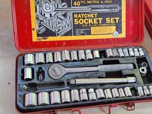 lot 301 image: 38-drive Ratchet Socket Set with Plastic Case