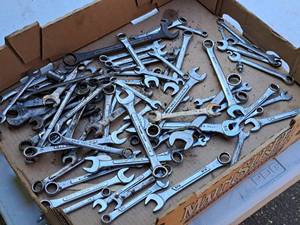 lot 306 image: Lot of (1 Tray) Assorted Wrenches