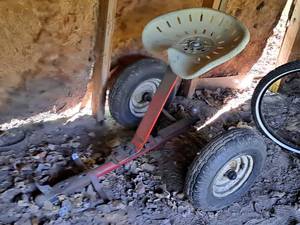 lot 6 image: Gravely Attachment