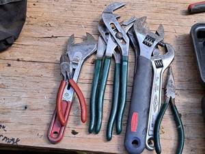 lot 320 image: Lot of (8) Assorted Hand Tools - Adjustable Wrenches, Cutters, Pliers