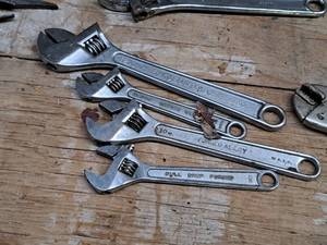lot 330 image: Lot of (4) Assorted Adjustable Wrenches