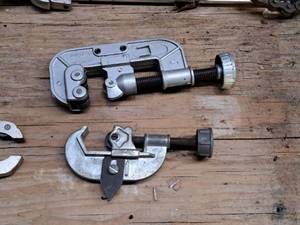 lot 333 image: Lot of (2) Pipe Cutters
