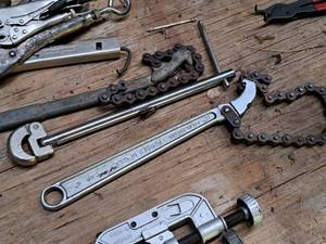 lot 334 image: Lot of (3) Assorted PlumbingPipe Wrenches