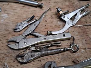 lot 335 image: Lot of (4) Assorted Locking Pliers