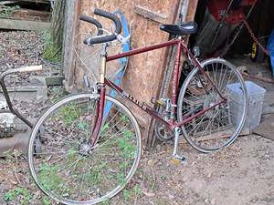 lot 360 image: Raleigh Olympian 24 Mens 10-speed Street Bike 24 Brown Frame