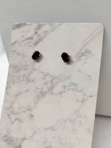 lot 25 image: Elegant Pair of Garnet Stud Earrings