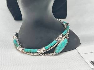 lot 33 image: Turquoise Beaded Bracelet with Silver Accents