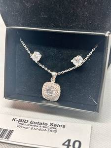 lot 40 image: Elegant Silver Necklace and Earring Set with Cubic Zirconia