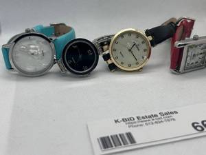 lot 66 image: Collection of 5 Womens Fashion Watches in Various Styles