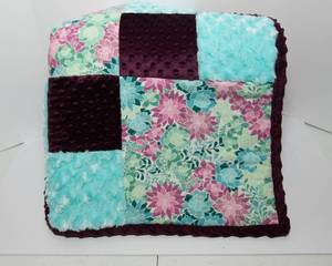 lot 54 image: Handmade Childrens Quilt  36 x 48 with Minky Backing