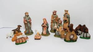 lot 33 image: Vintage Christmas Nativity Scene