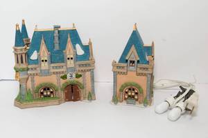 lot 12 image: Department 56 Disney Parks Village Series Mickeys Christmas Carol - 1994
